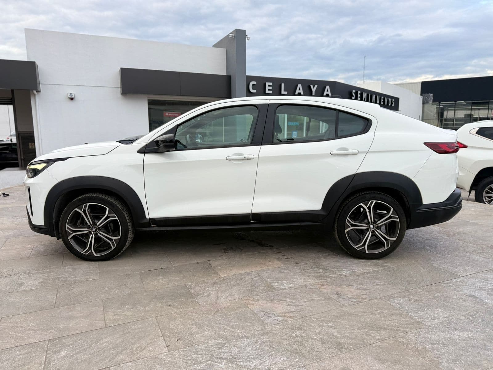 Fiat Fastback 2024 — foto 4