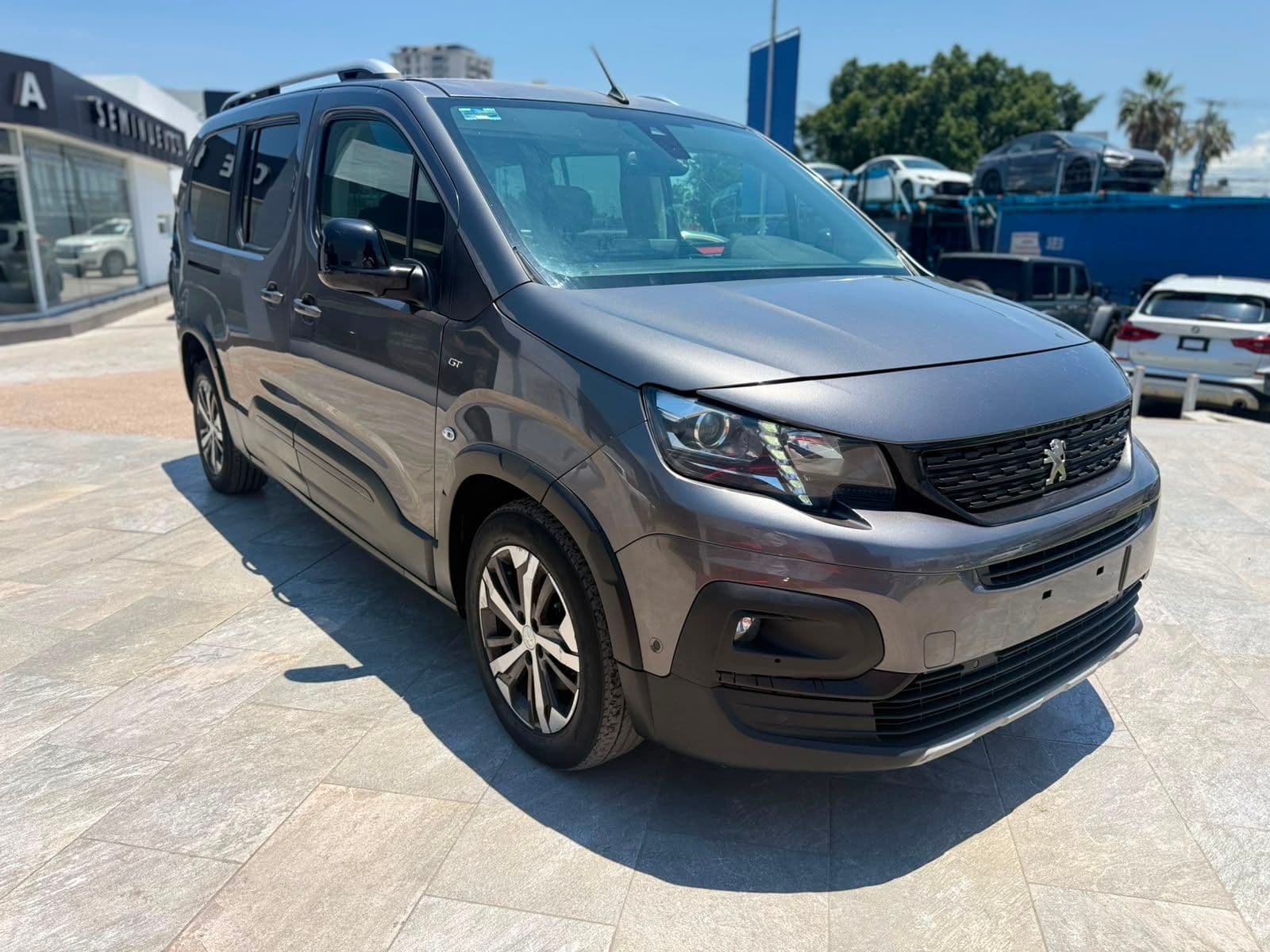 Peugeot Rifter 2022 — foto 2
