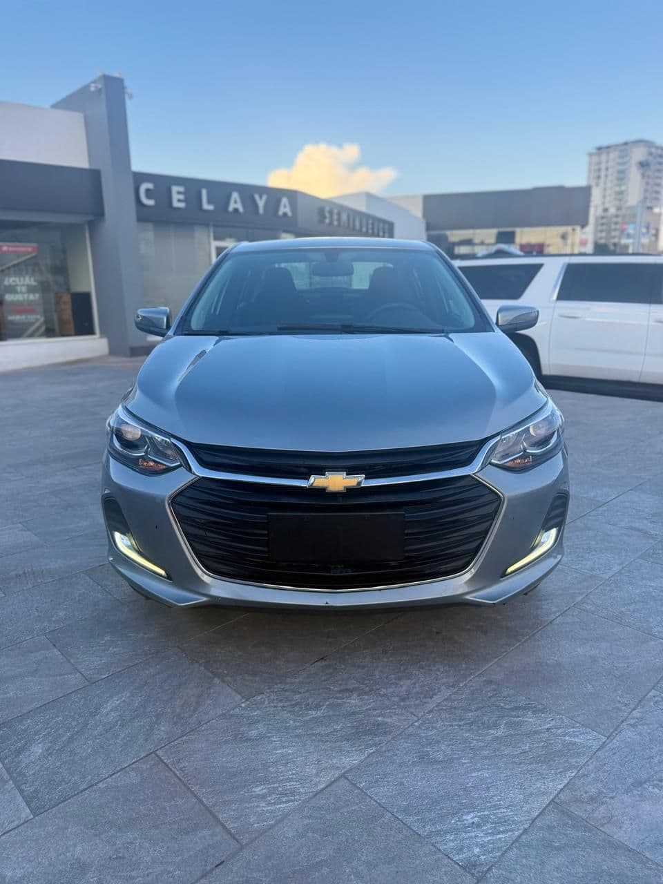 Chevrolet Onix 2023 — foto 3