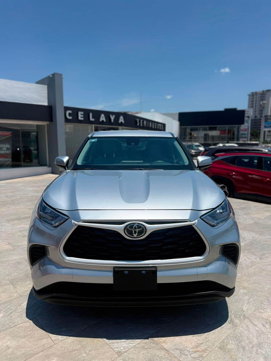 Toyota Highlander 2022 — foto 3