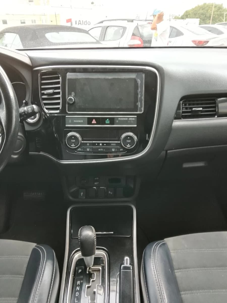 Mitsubishi Outlander 2019 — foto 5