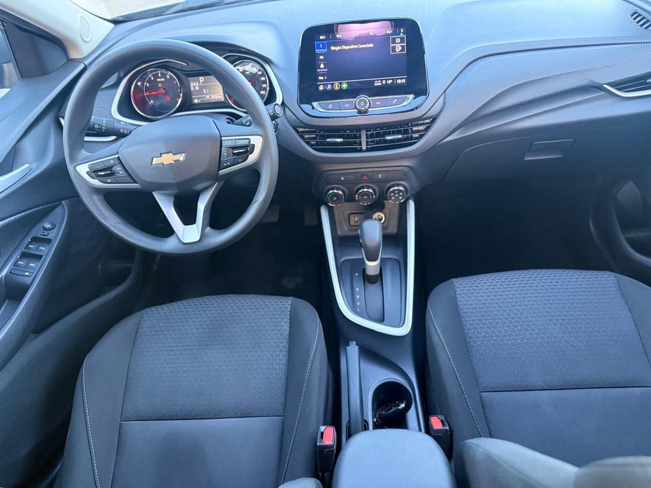 Chevrolet Onix 2023 — foto 9