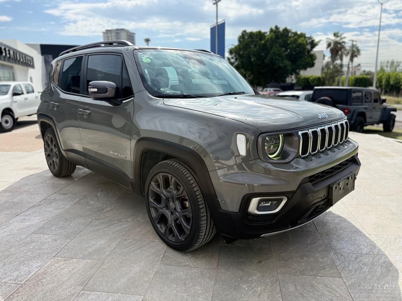 Jeep Renegade 2024 — foto 2