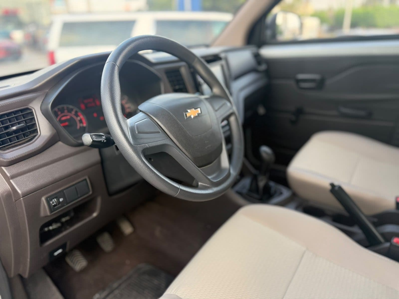 Chevrolet Tornado 2023 — foto 9