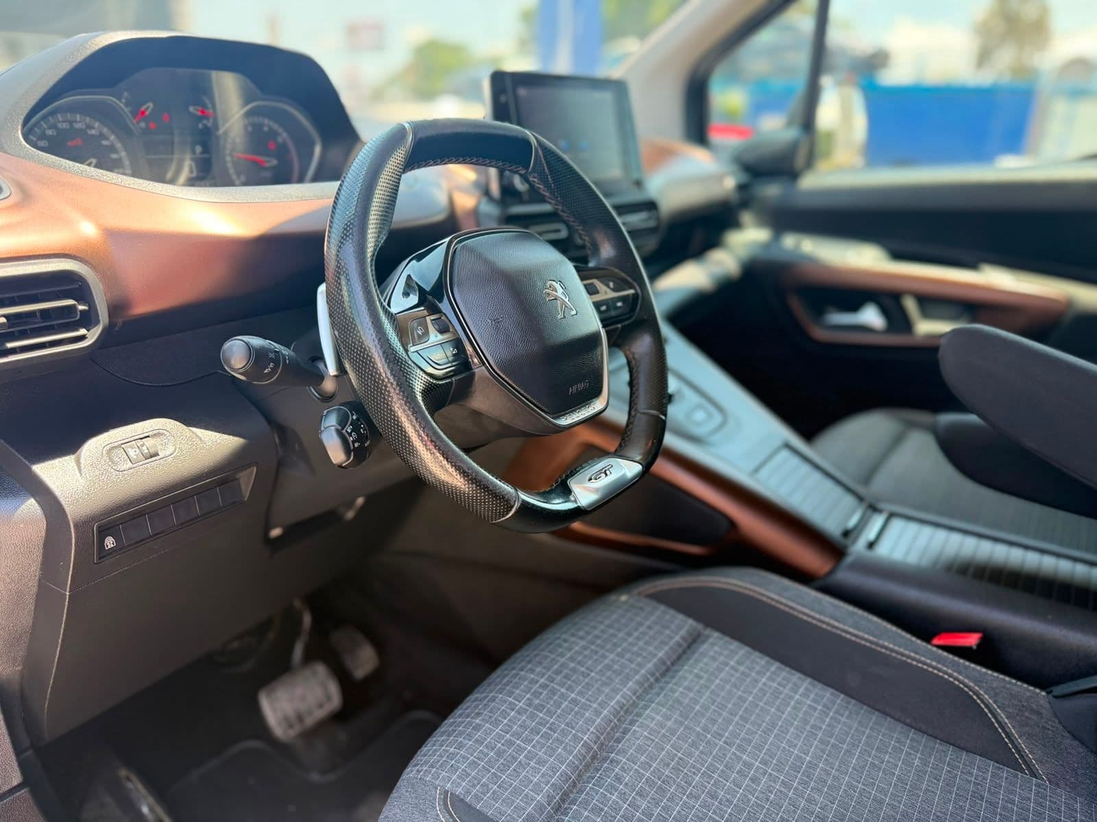 Peugeot Rifter 2022 — foto 8