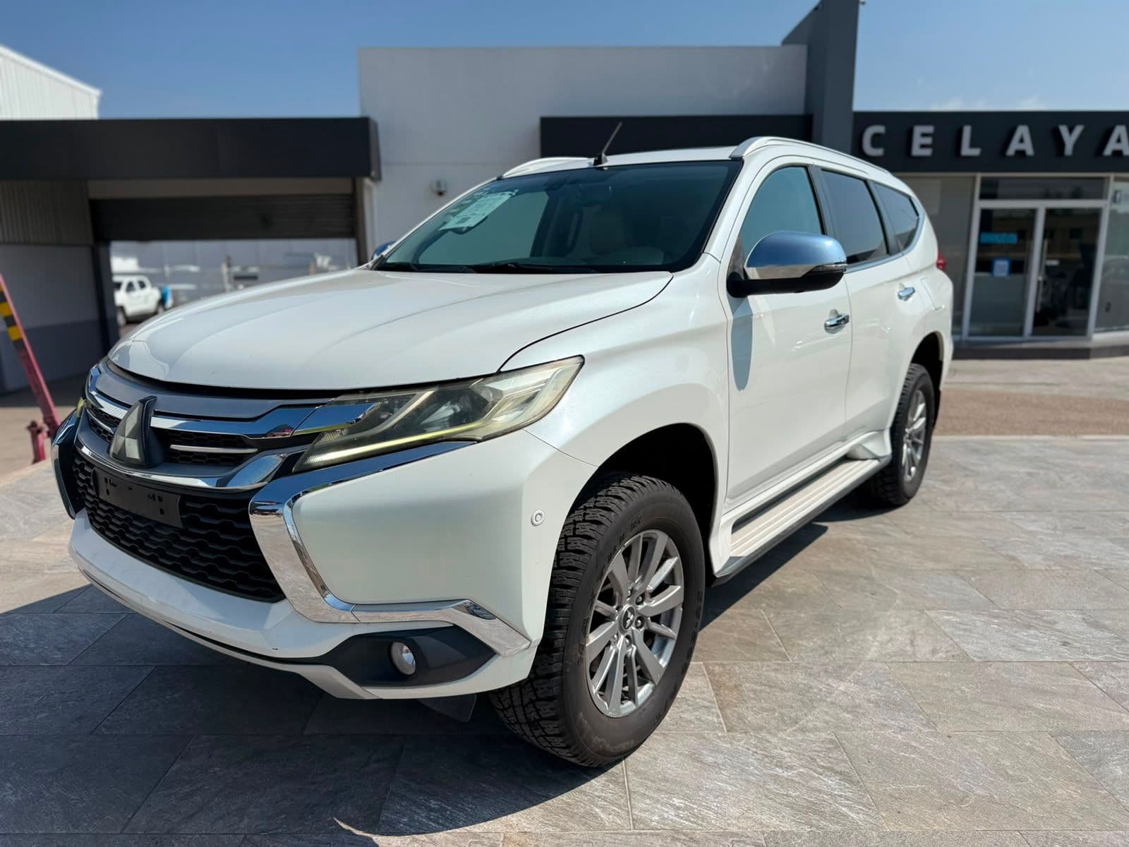 Mitsubishi Montero 2018